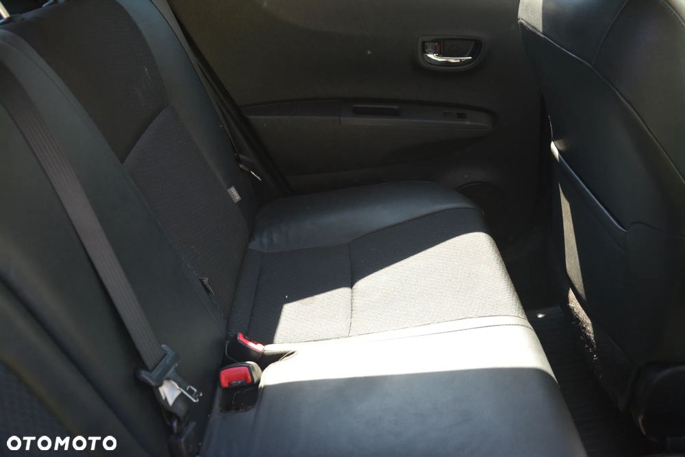 Toyota Yaris Hybrid 100 Dynamic - 14
