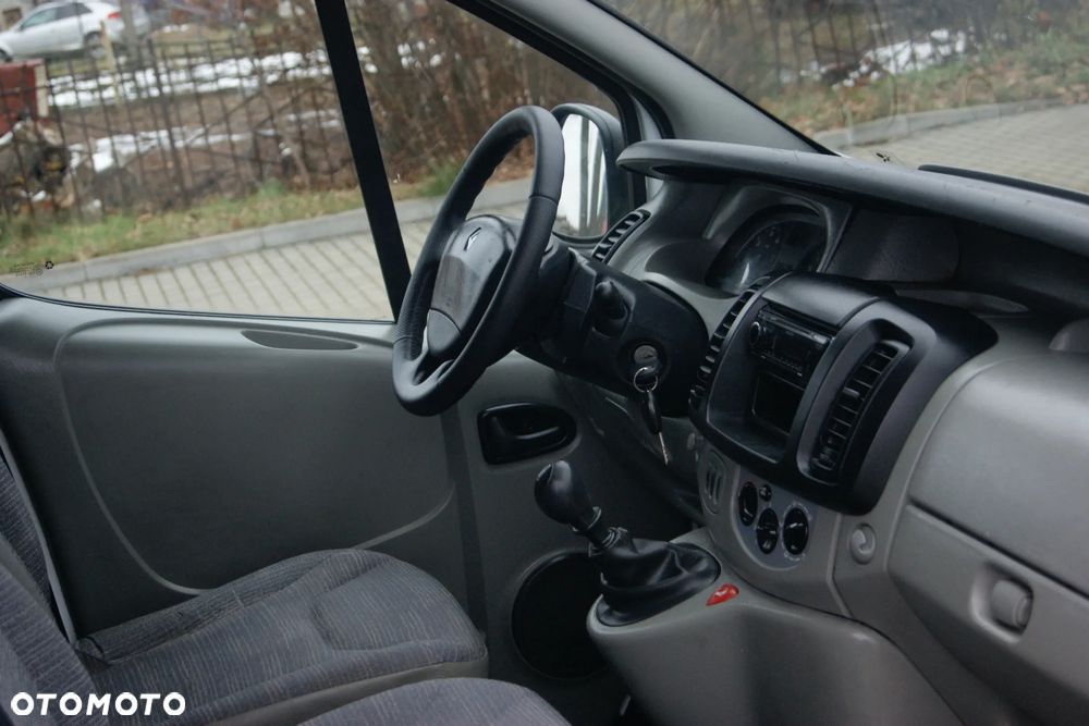 Renault TRAFIC - 25