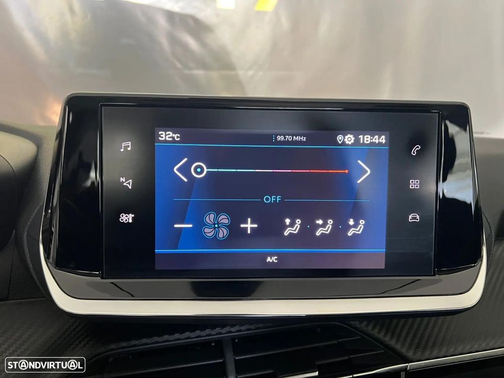 Peugeot 208 1.2 PureTech Active Pack - 19
