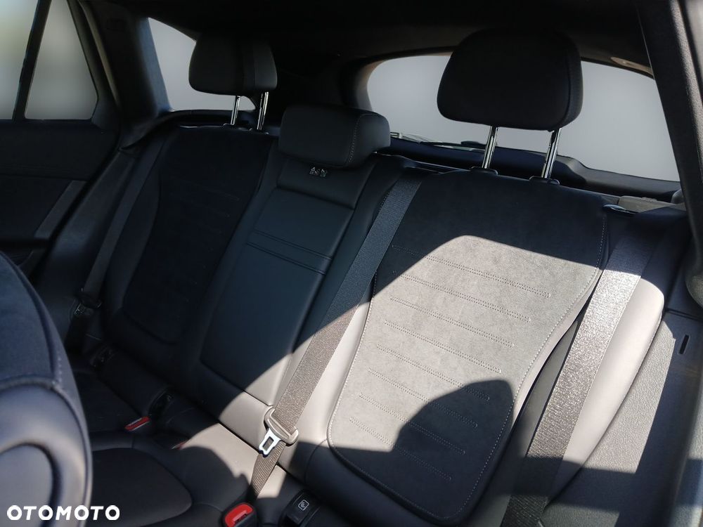 Mercedes-Benz GLC 220 d mHEV 4-Matic AMG Line - 19