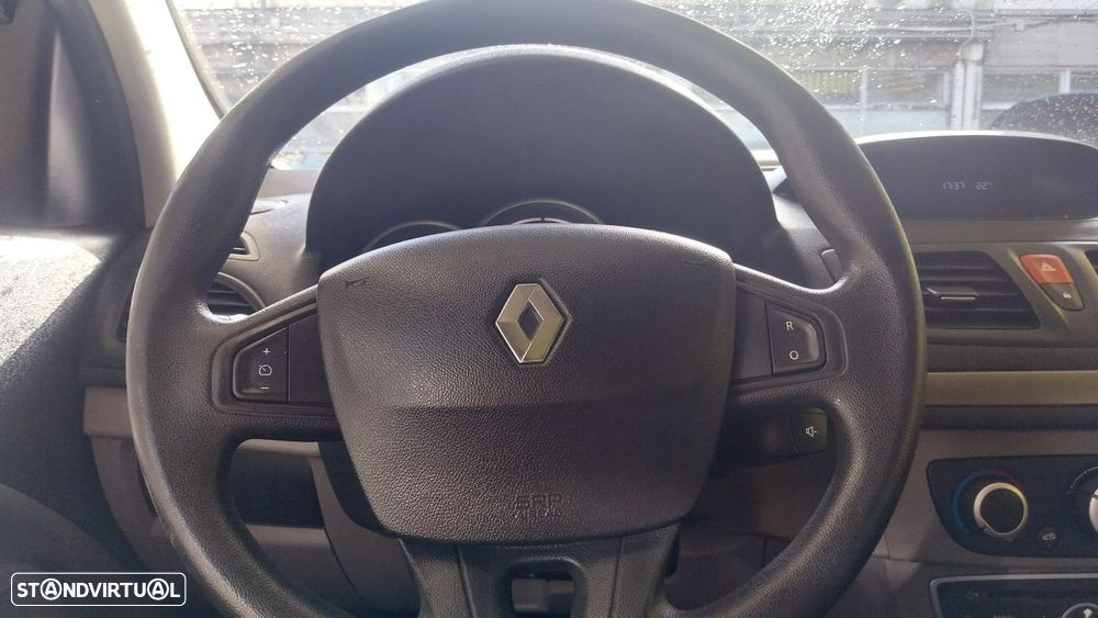 Renault Mégane 1.5 dCi Confort SS - 7