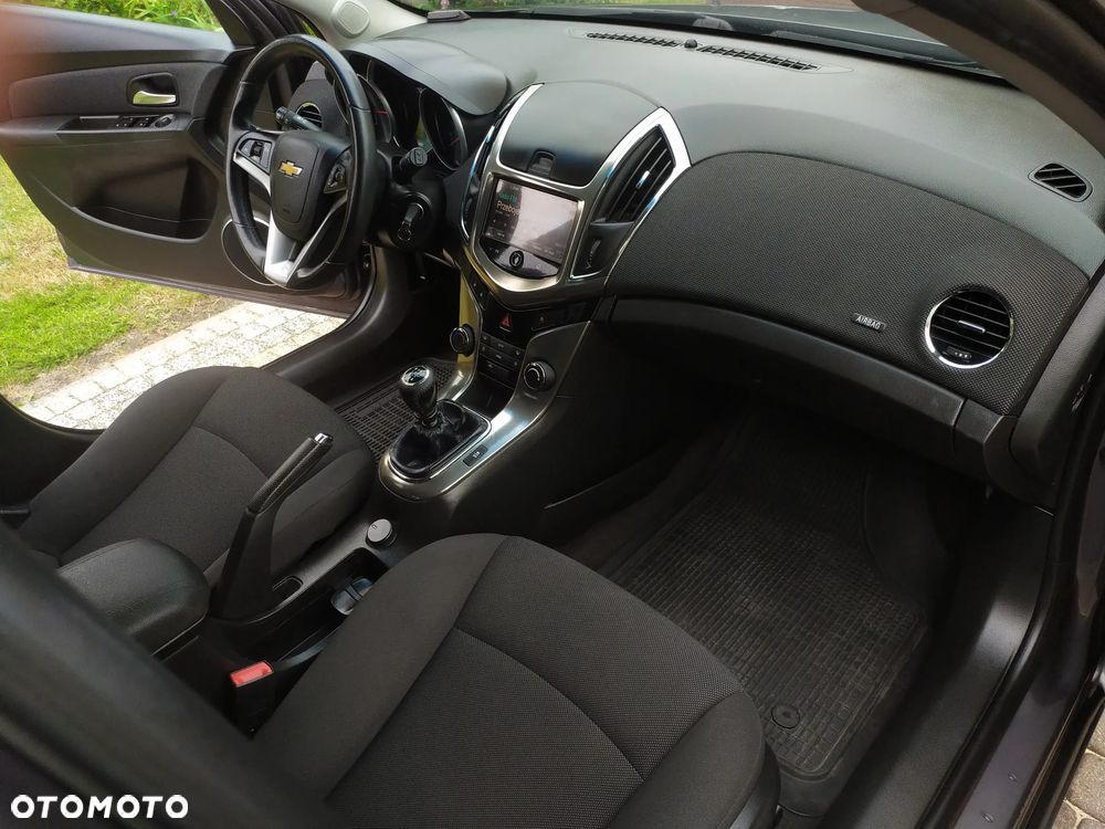 Chevrolet Cruze 1.8 LTZ - 22