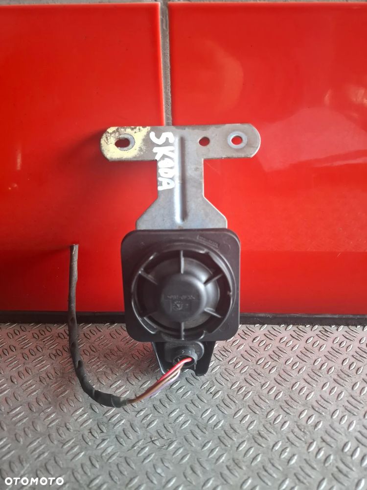Sygnał dźwiękowy alarm mocowanie Skoda Octavia III nr 5G0951227B - 1