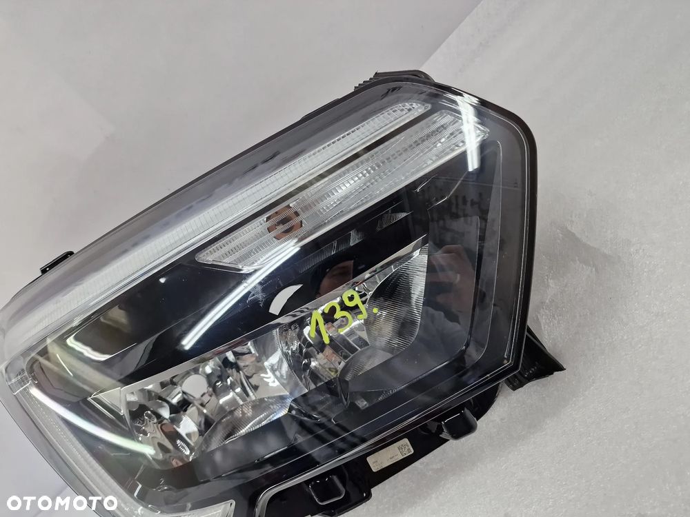 RENAULT MASTER IV 4 19- PRAWA LAMPA PRZEDNIA PRZÓD FULL LED , NR 260105567R , NR AUKCJI LA139 - 6