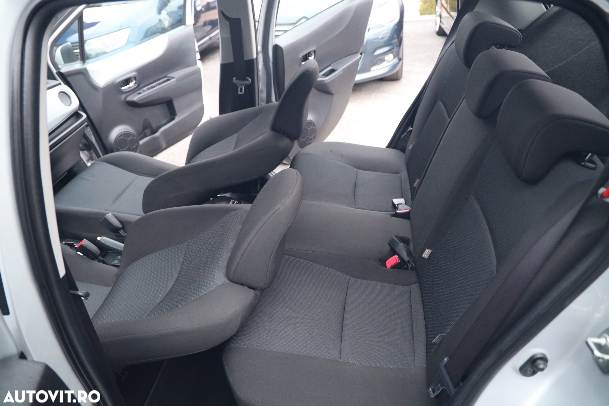 Toyota Yaris - 14