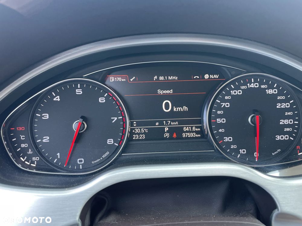 Audi A8 4.0 TFSI Quattro tiptronic - 27