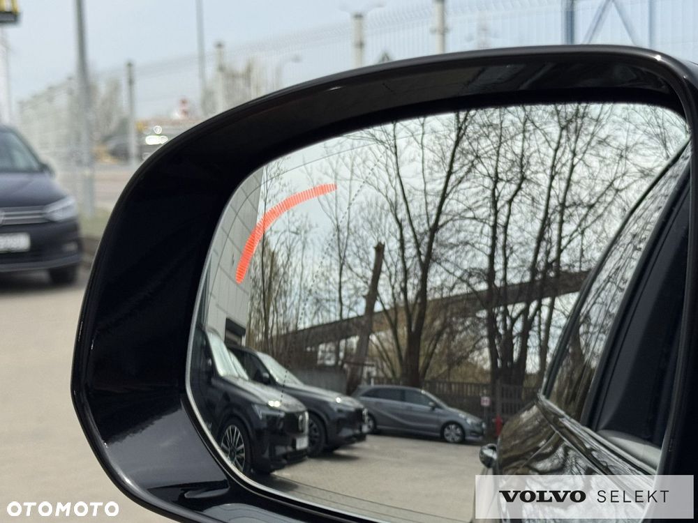 Volvo XC 90 T8 AWD Plug-In Hybrid Ultra Dark 7os - 33
