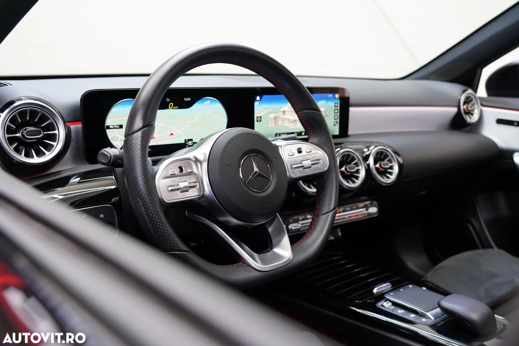 Mercedes-Benz A 180 7G-DCT AMG Line - 25