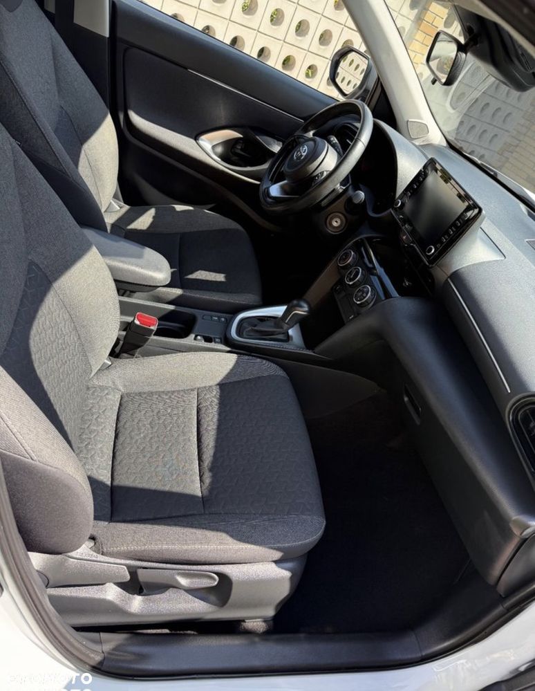 Toyota Yaris Cross 1.5 Comfort CVT - 11