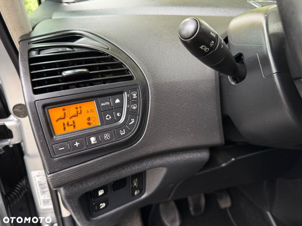 Citroën C4 Picasso 1.6 VTi Seduction - 9