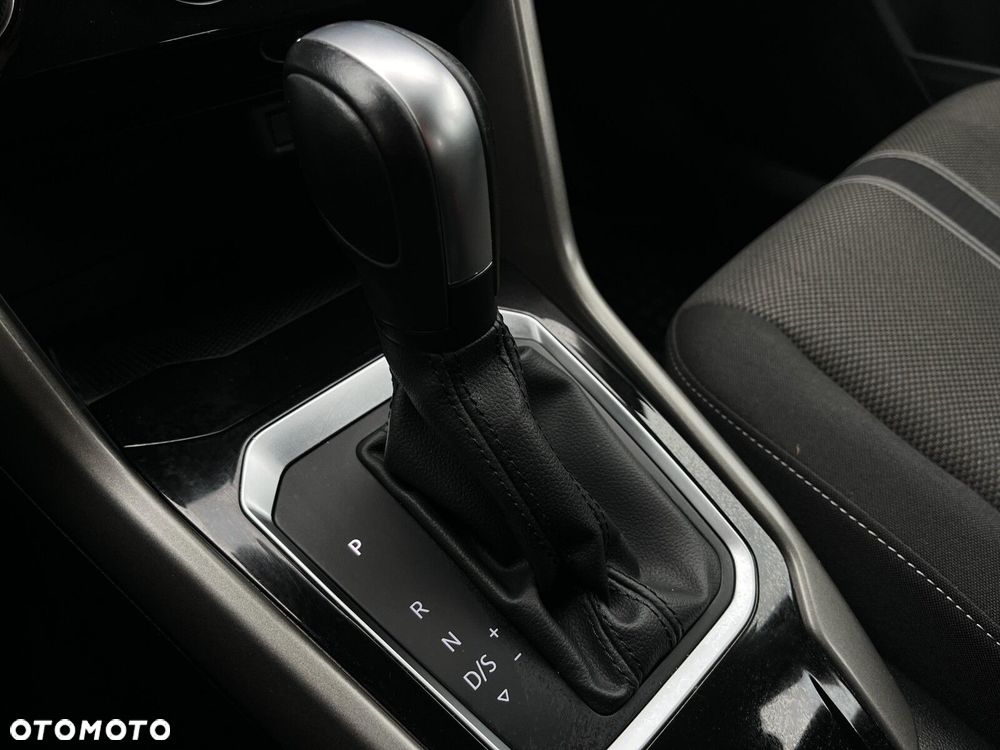 Volkswagen T-Roc - 22