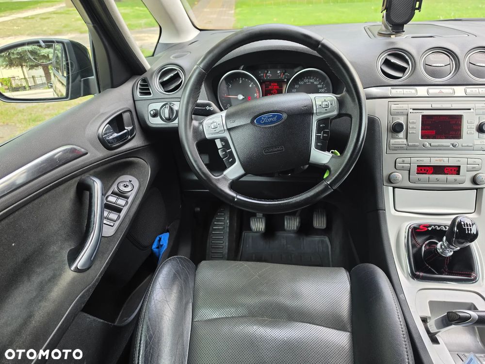 Ford S-Max - 9