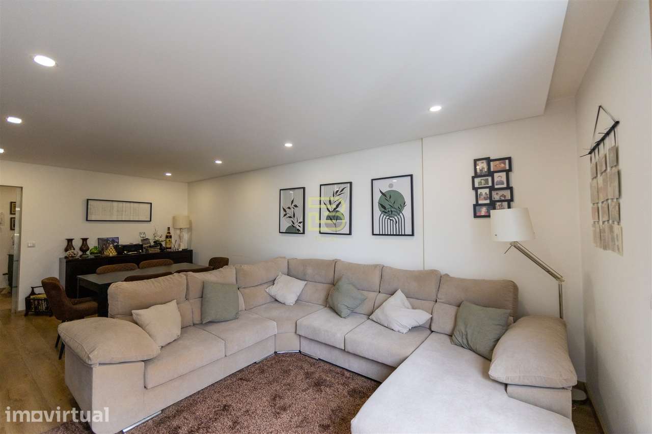 Apartamento T3 em Ramalde – Oportunidade para Investidores - Grande imagem: 2/25