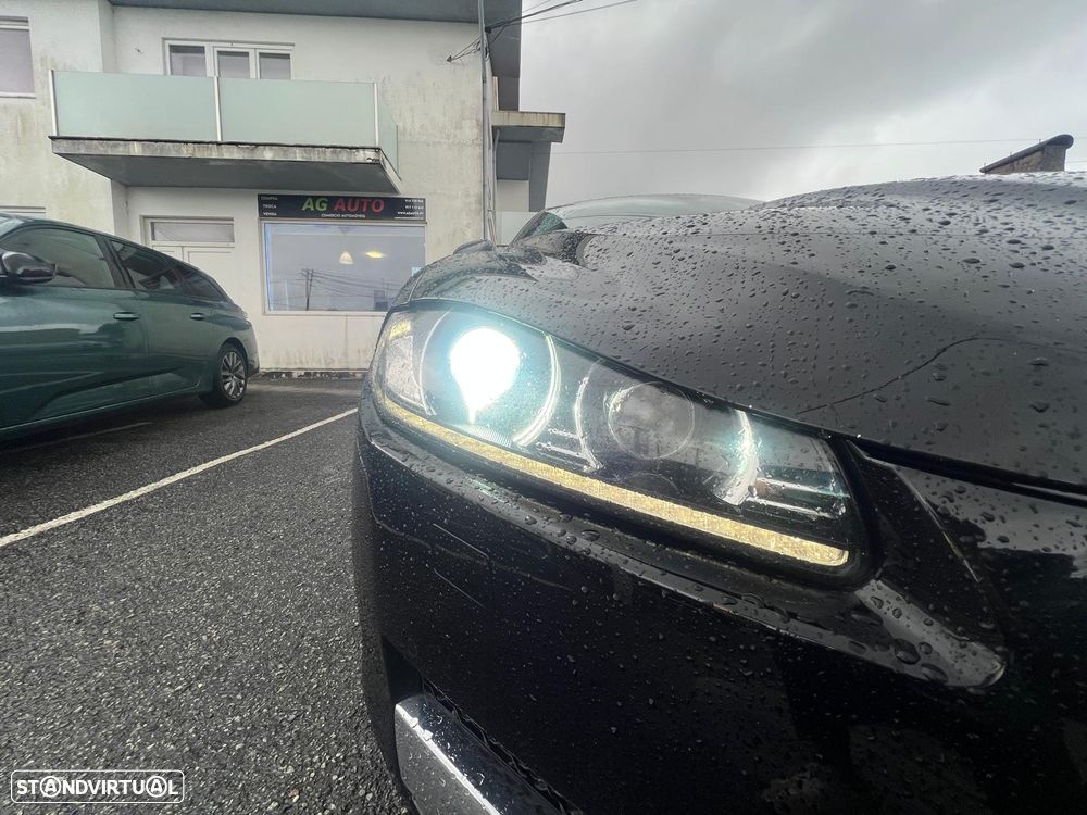 Jaguar XF Sportbrake 2.2 - 19