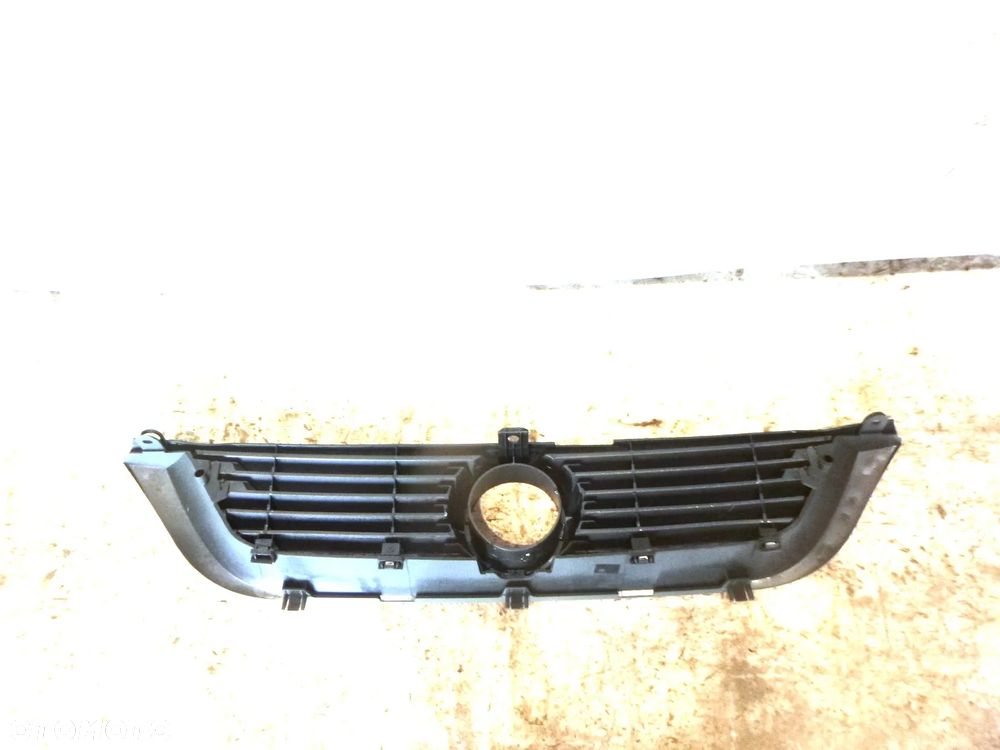opel vectra b grill atrapa - 2