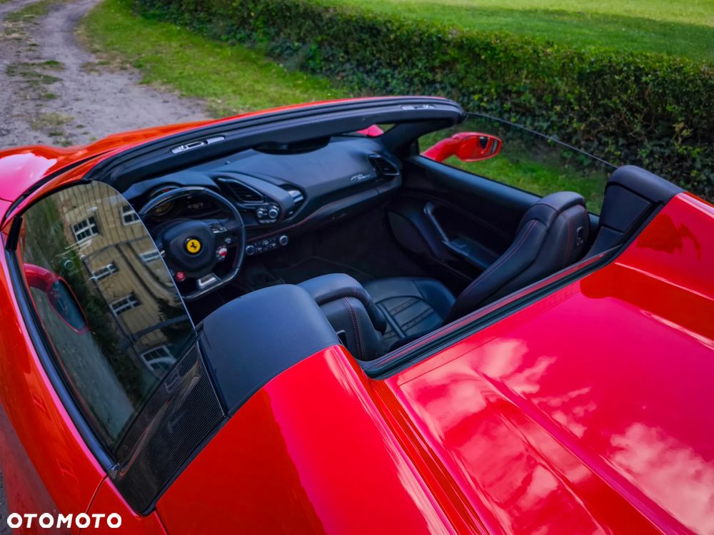Ferrari 488 - 3