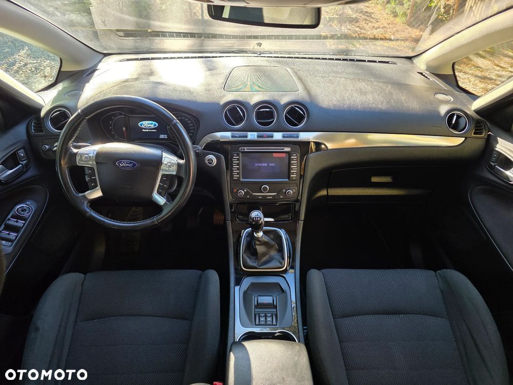 Ford S-Max 2.0 T Titanium - 30
