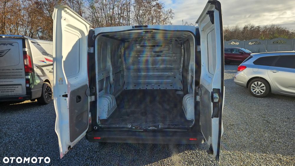 Opel Vivaro - 19