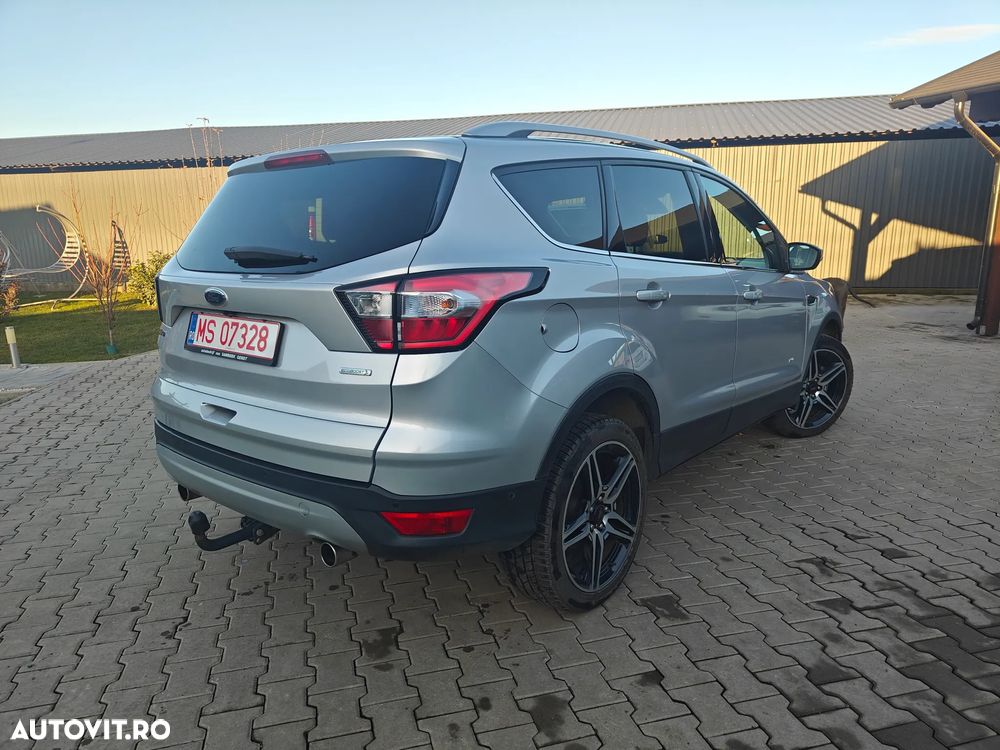 Ford Kuga 1.5 EcoBoost 4WD Titanium - 5