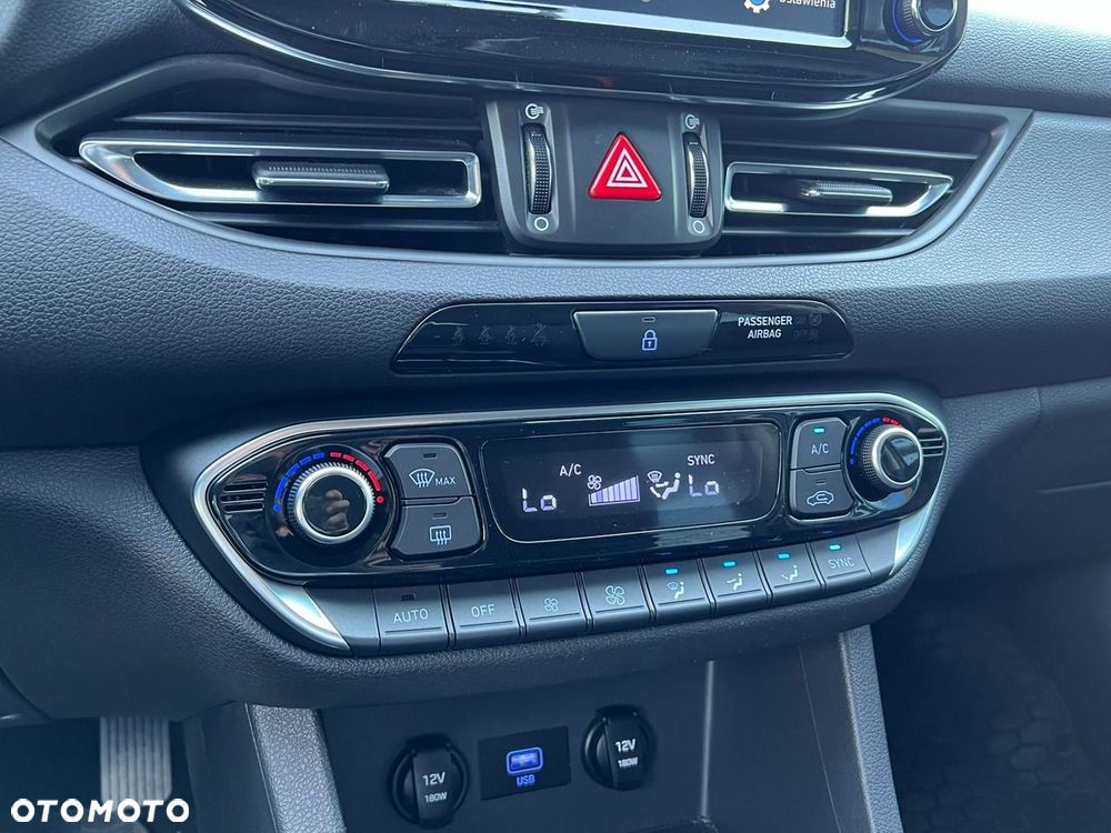 Hyundai i30 1.5 DPI Comfort - 13