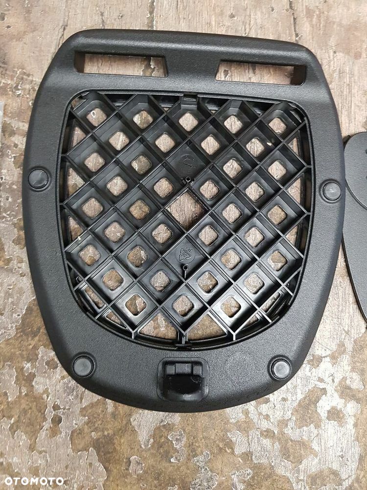 Płyta pod kufer centralny Givi Monolock Z113BKIT - 4
