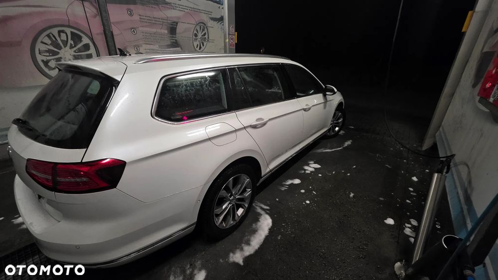 Volkswagen Passat - 10