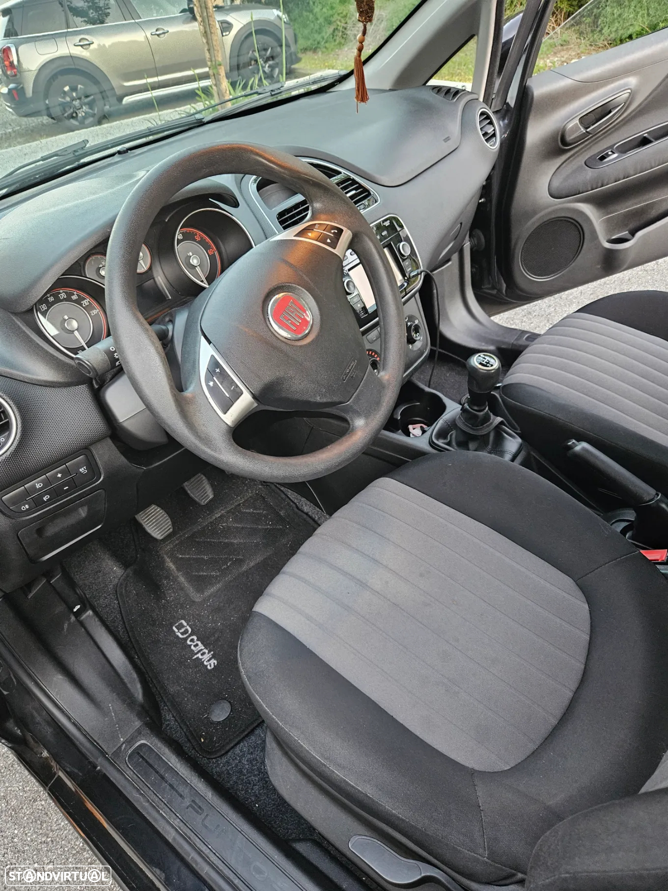 Fiat Punto 1.3 M-Jet Lounge S&S - 11