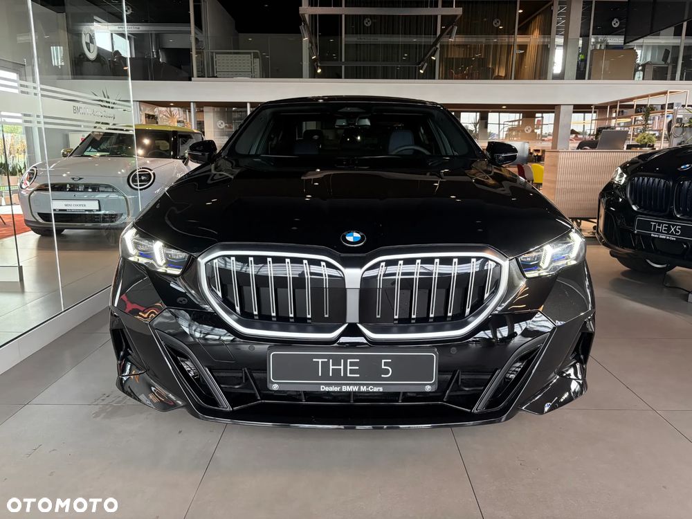 BMW Seria 5 520d xDrive mHEV - 8