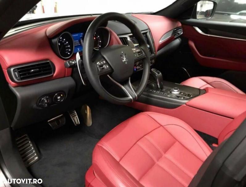 Maserati Levante S Q4 GranSport - 10