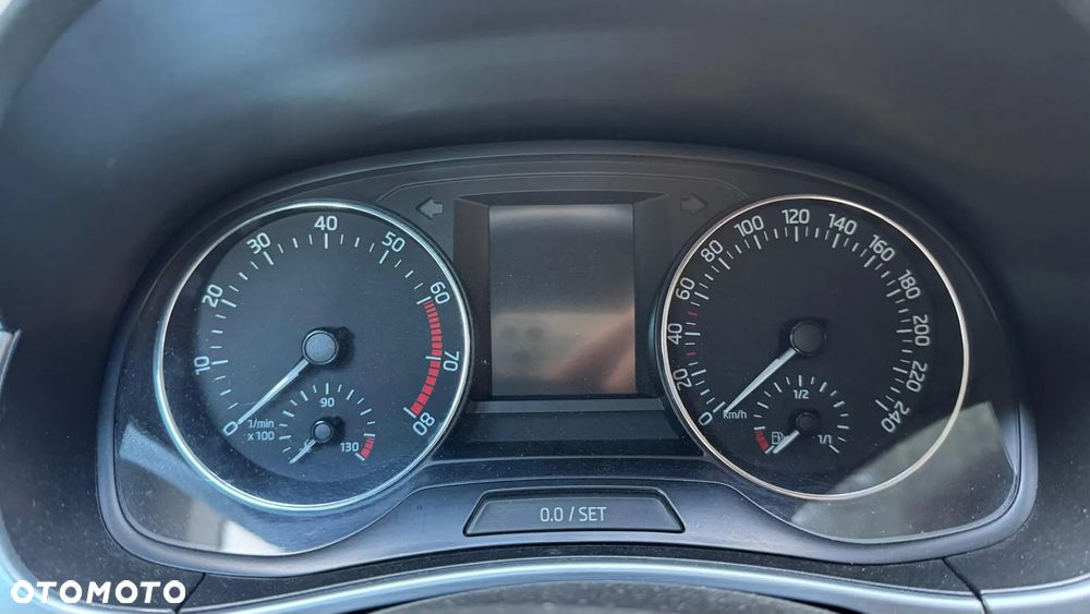 Skoda Fabia 1.0 TSI Ambition - 6
