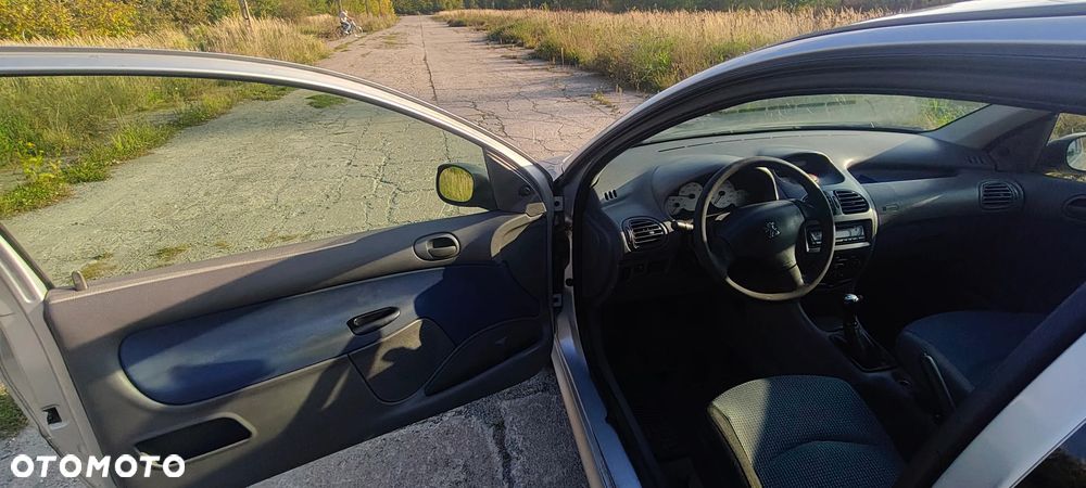 Peugeot 206 1.1 X-Line - 20