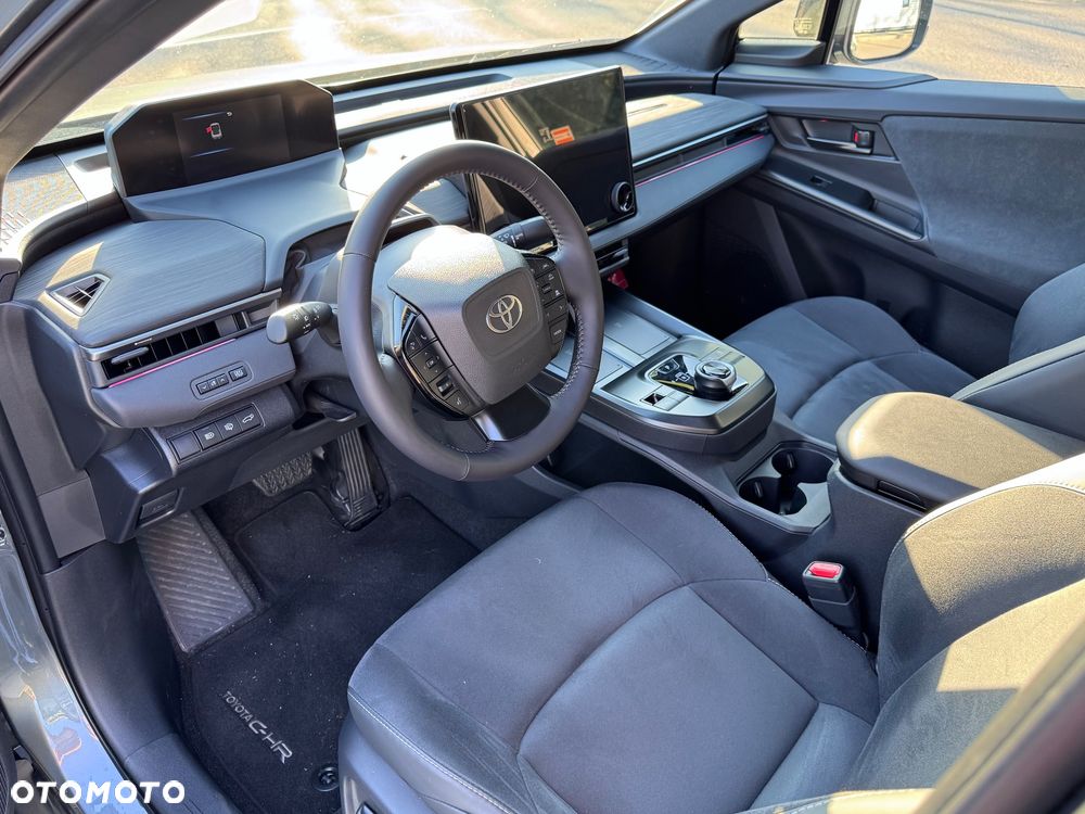 Toyota C-HR+ 77kWh 4x4 Executive - 3