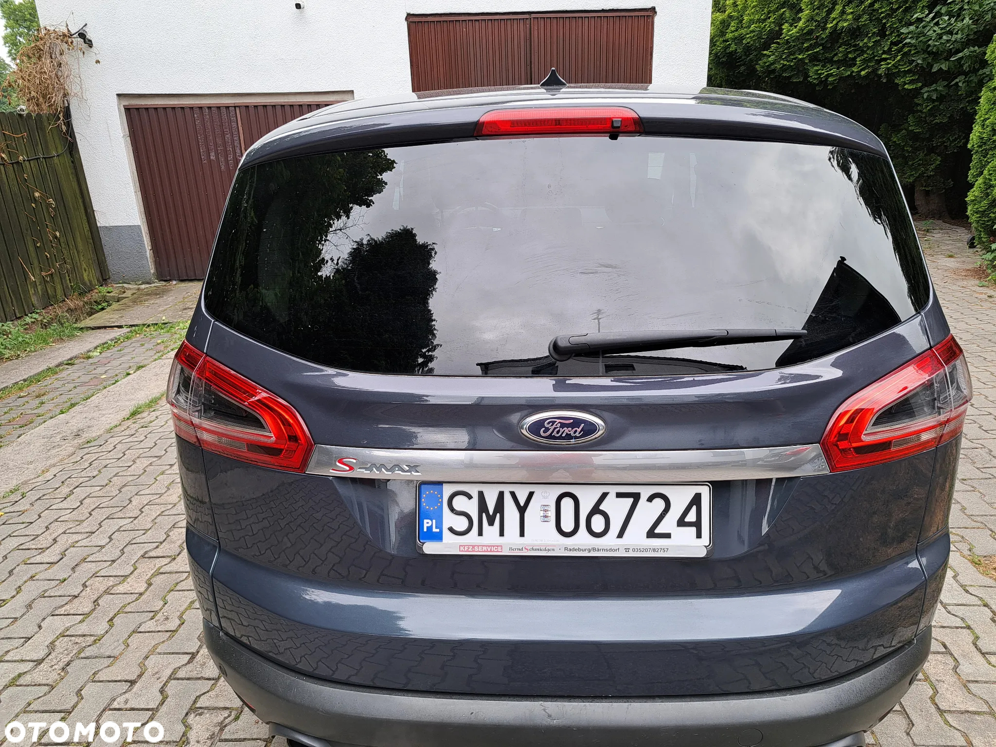 Ford S-Max - 11