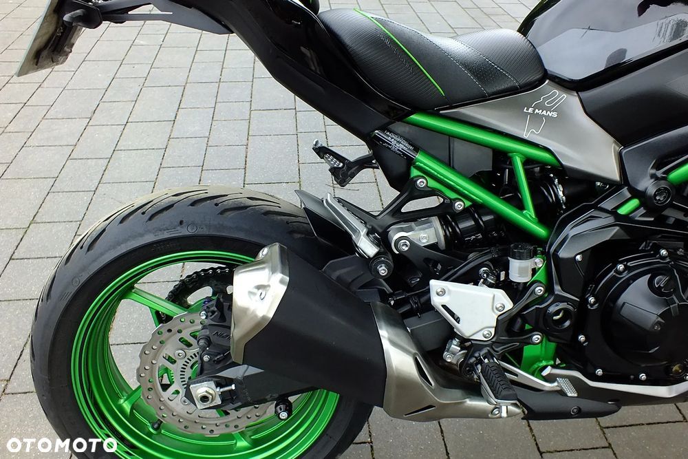 Kawasaki Z 900 - 10