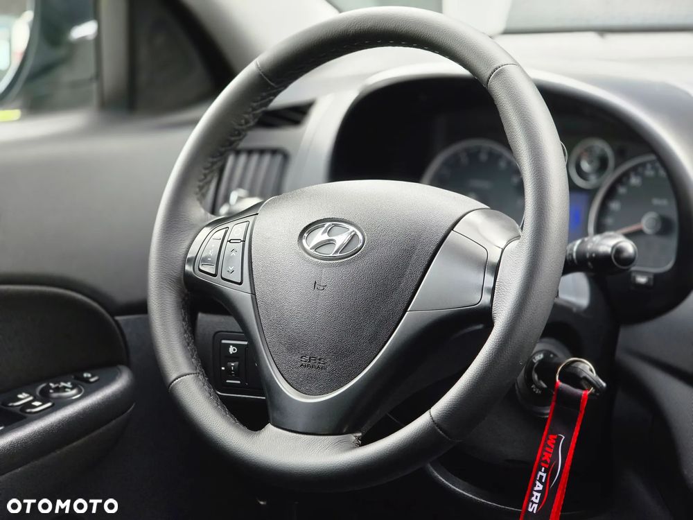 Hyundai i30 1.4 FIFA WM Edition - 31