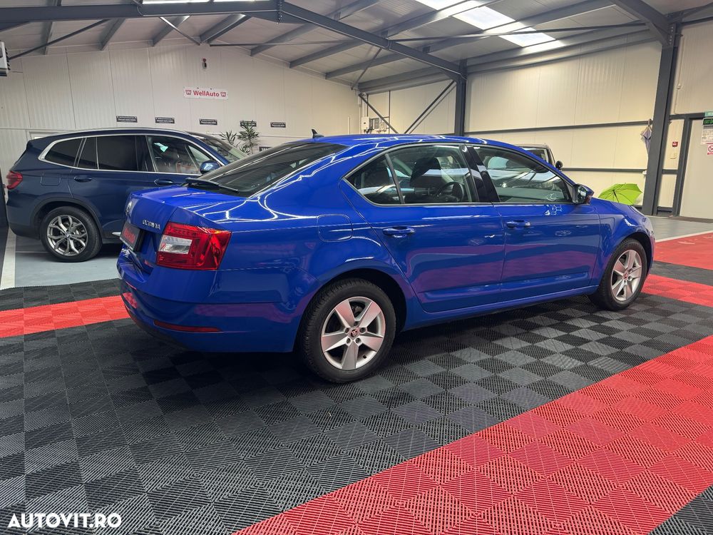 Skoda Octavia 1.6 TDI Active - 5