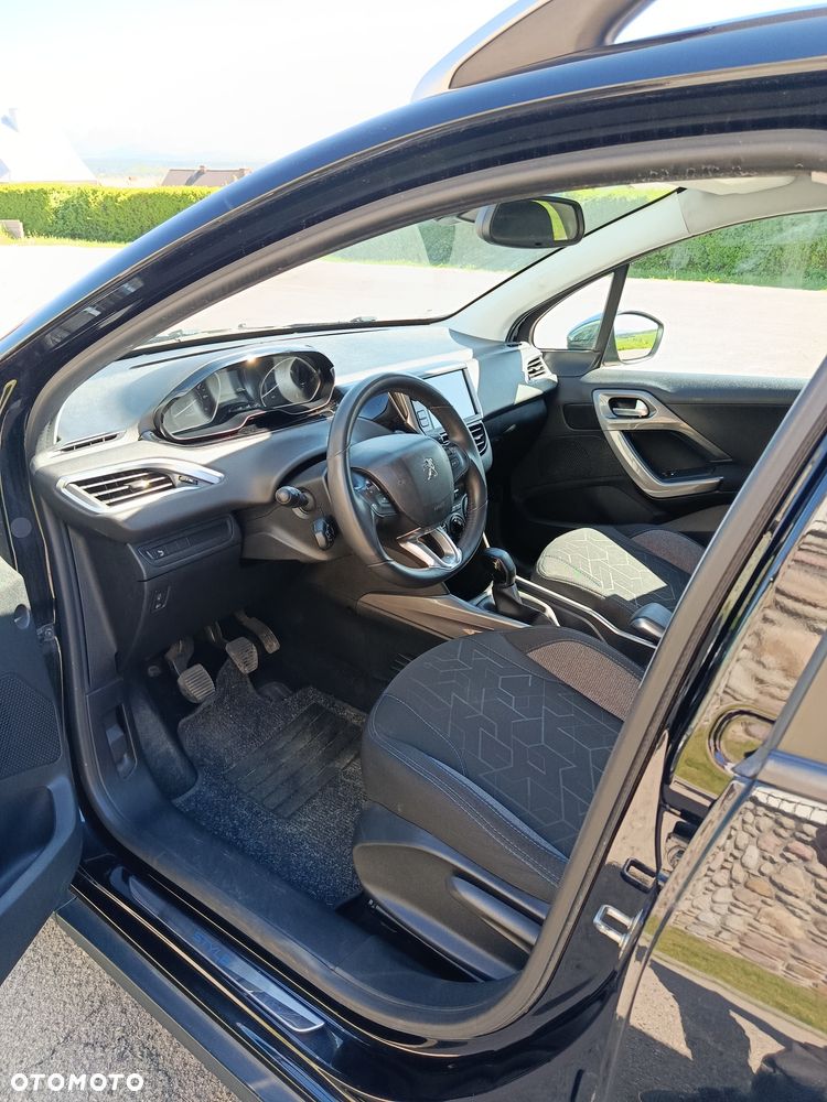 Peugeot 2008 - 5