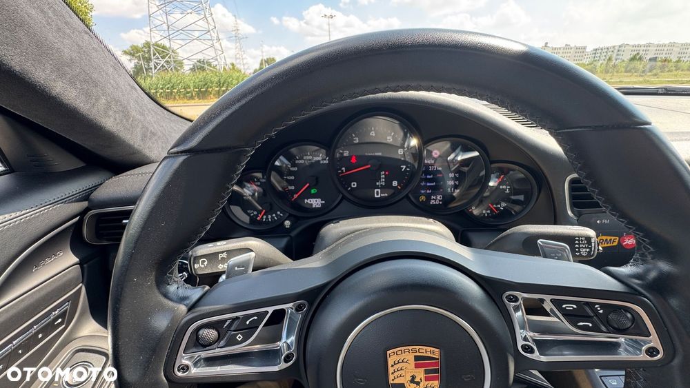 Porsche 911 Carrera 4S PDK - 11