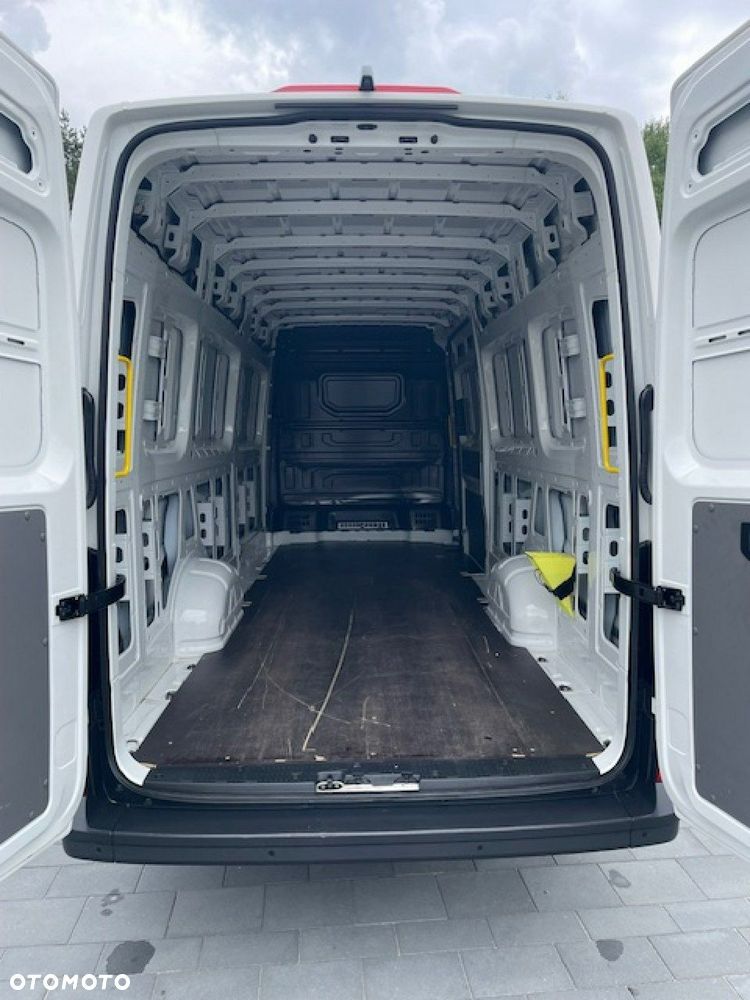 Volkswagen Crafter - 15