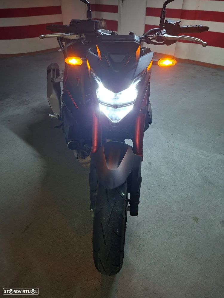 Honda Hornet CB750A - 4