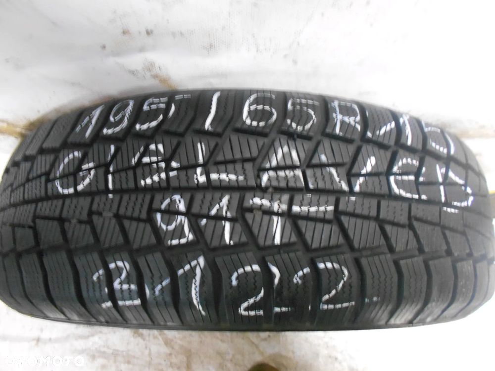 OPONA POJEDYNKA 195/65r15 GISLAVED EUROFROST 6 DOT 3122 8MM - 1