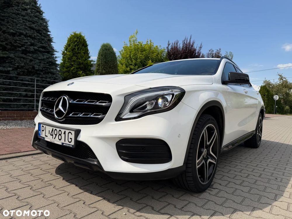Mercedes-Benz GLA 220 4-Matic - 11