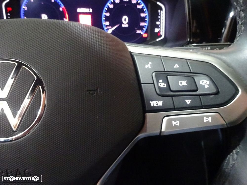 VW T-Roc 1.5 TSI Life DSG - 17