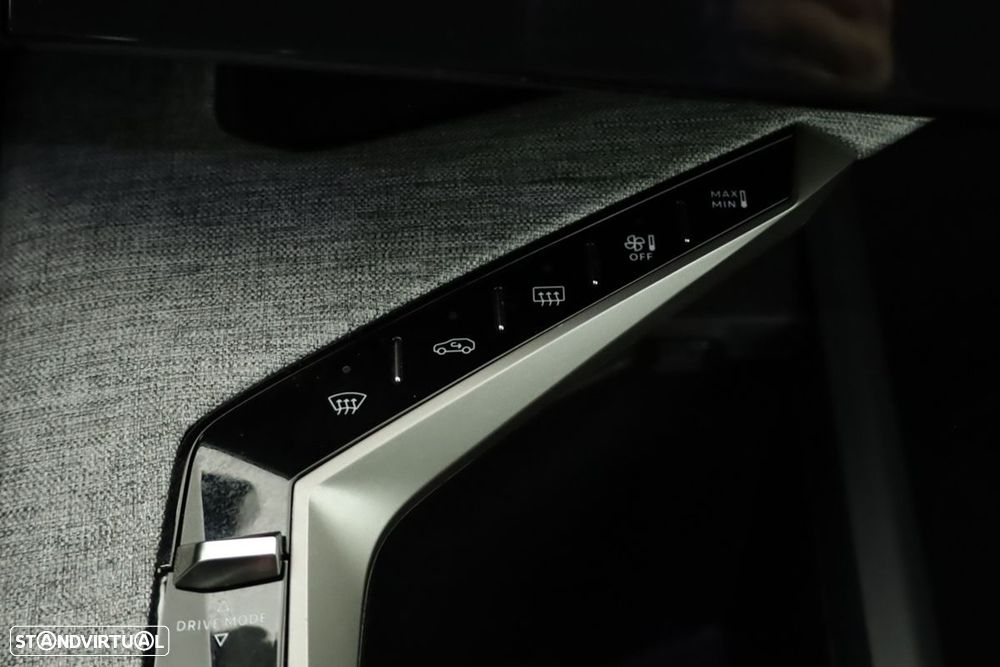 Peugeot 3008 1.2 Hybrid Allure e-DCS6 - 12