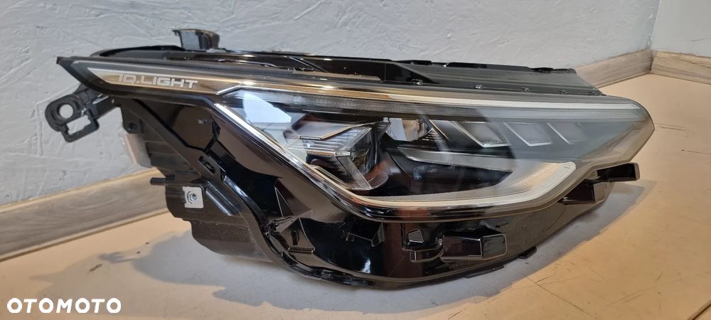 Lampa IQ LED prawa VW GOLF 8 VIII R lift 5H1 '24-. - 2