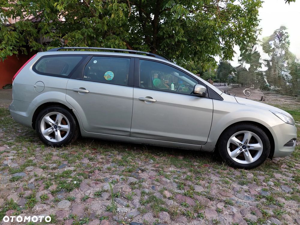 Ford Focus 1.6 Ti-VCT Trend + - 12
