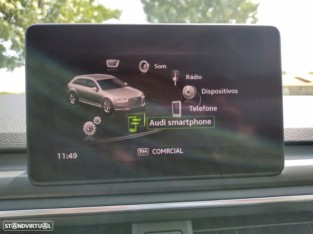 Audi A4 2.0 TDI S tronic design - 30