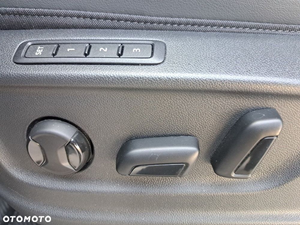 Cupra Ateca 2.0 TSI 4Drive VZ DSG - 31