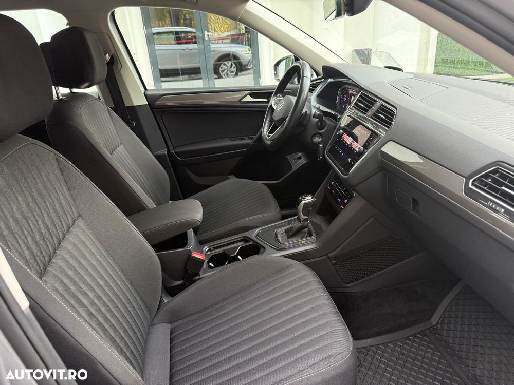 Volkswagen Tiguan - 10