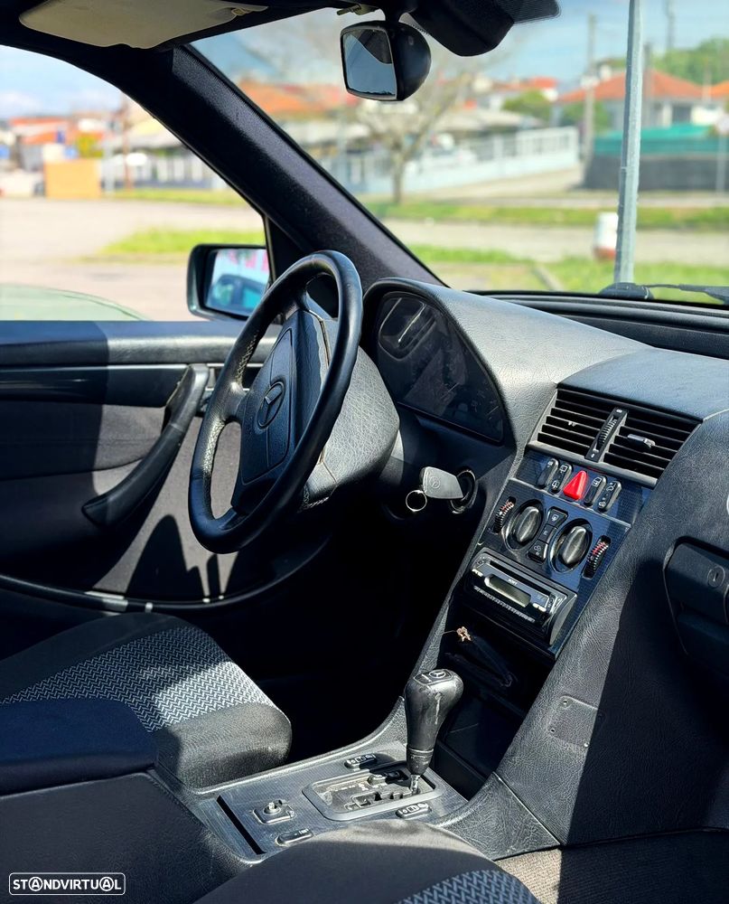 Mercedes-Benz C 220 - 6